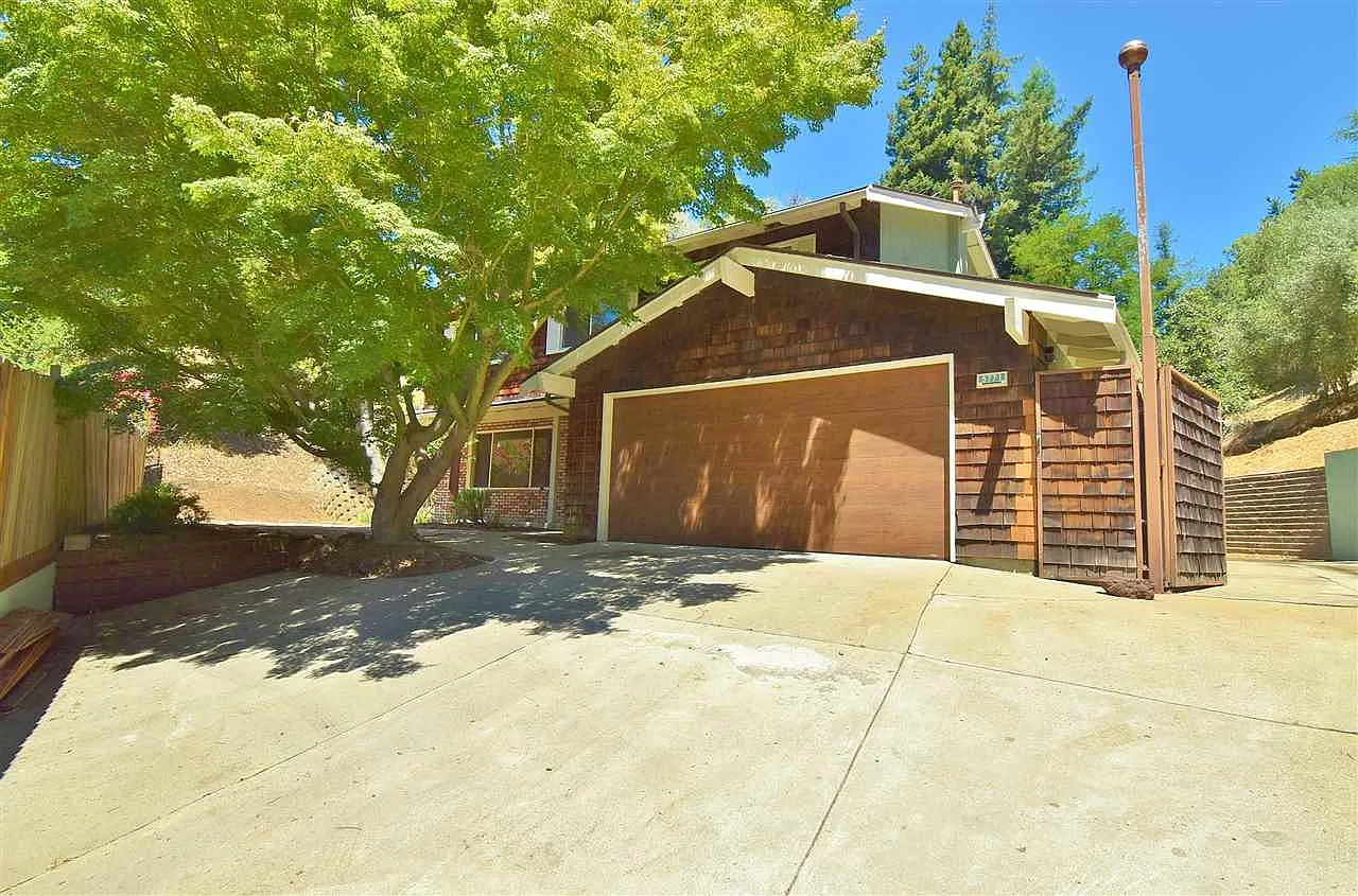 5771 Mountain Ct photo 1