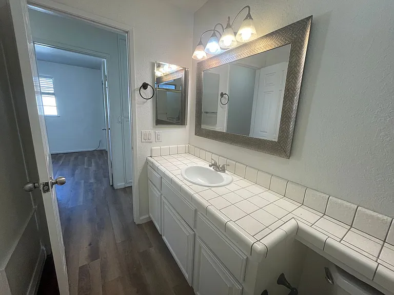 581 Ledwith Ct — Photo 10