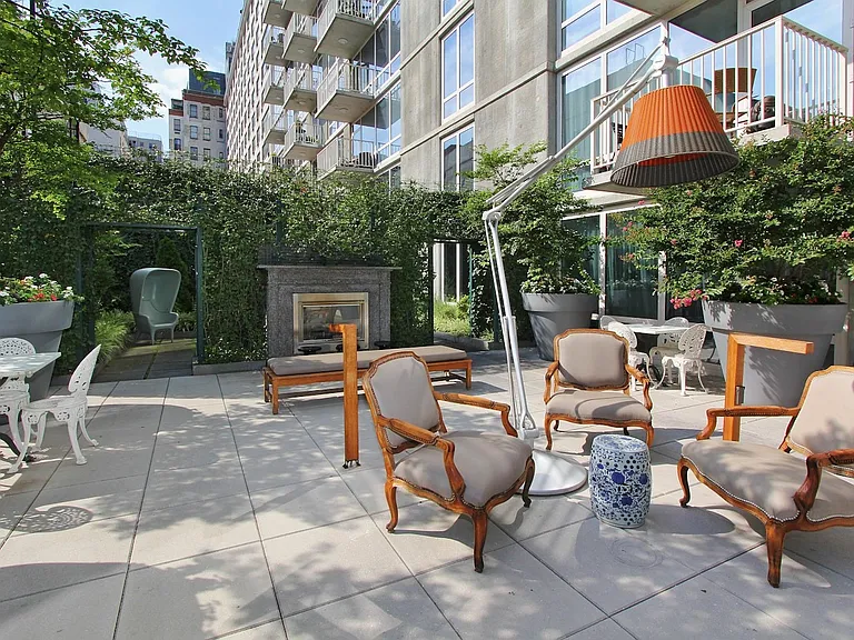 340 E 23rd St #5H — Photo 7