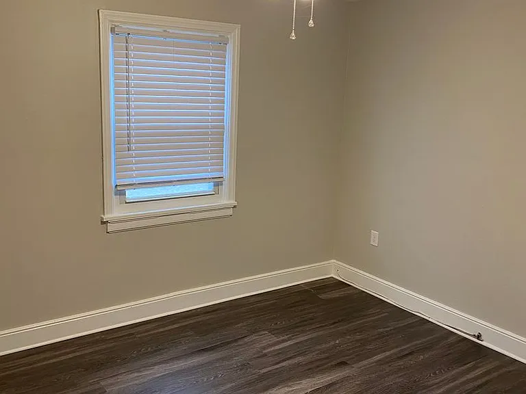 1412 Winder St — Photo 2