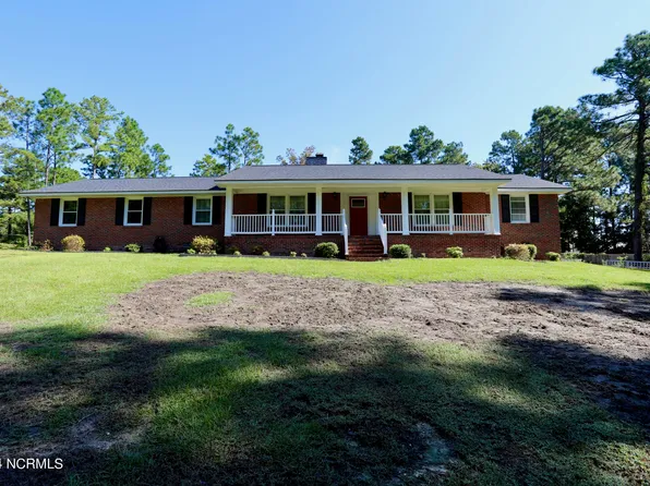 1111 N Glenwood Trail, Southern Pines, NC 28387