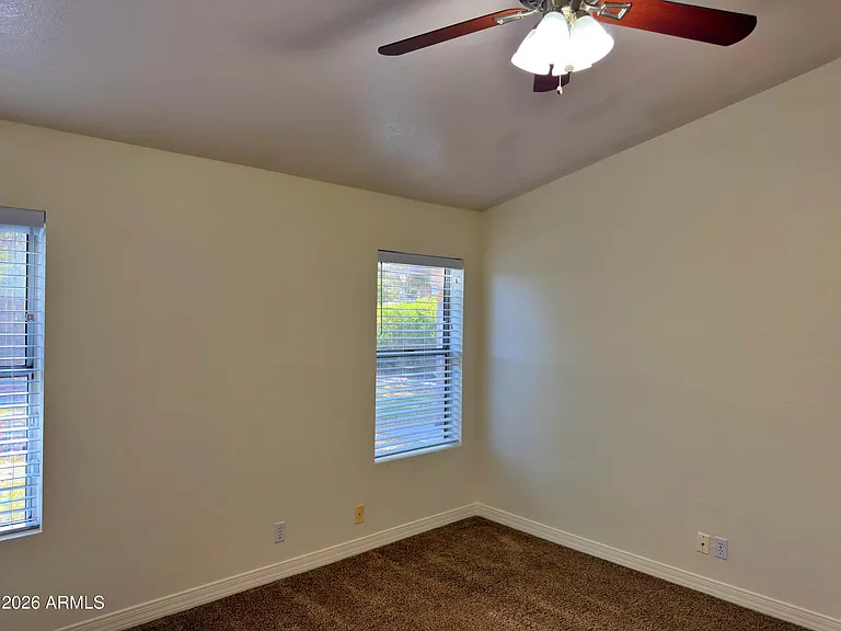 808 N Winthrop Cir — Photo 16