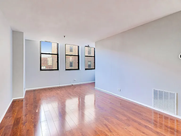 740 S Federal St #810 — Photo 21