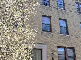 318 44th St #33, Union City, NJ 07087