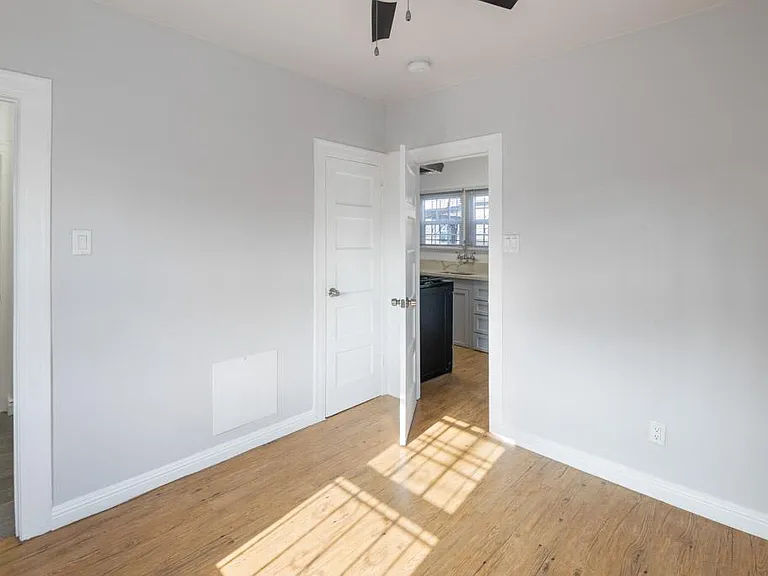 1453 W 37th Dr #1453 — Photo 14