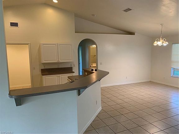 3rd image of 549 Flamingo Ave