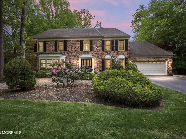 6 Robbie Court, Morganville, NJ 07751