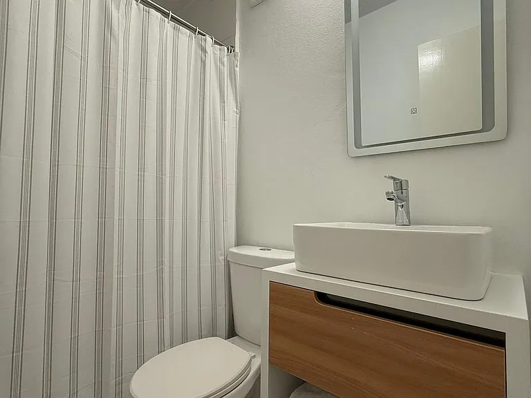 MASTER BATHROOM #1