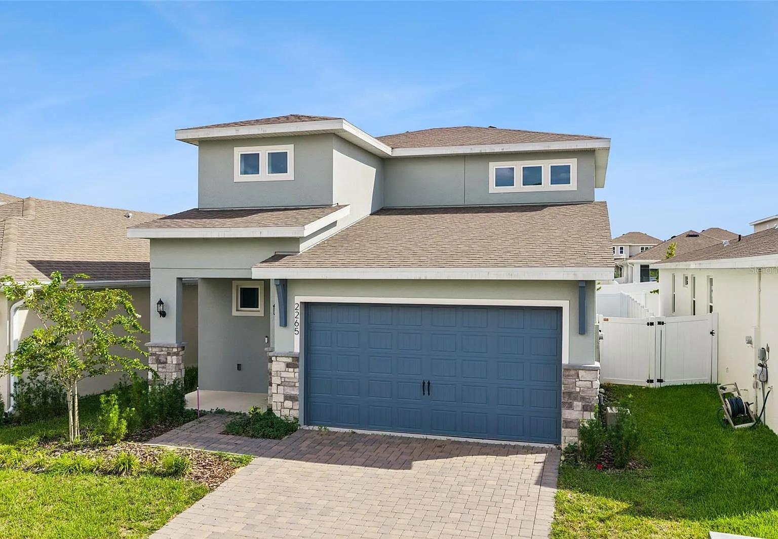 4 bed, 2.5 bath, 2093 sqft, $3,100 — Photo 1