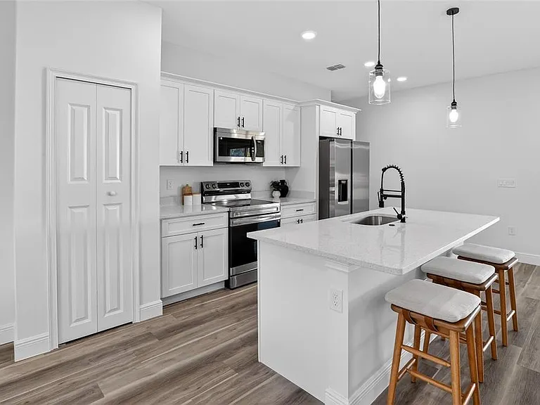 8162 N Maltese Dr — Photo 8