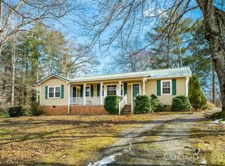 52 E Miller St, Columbus, NC 28722