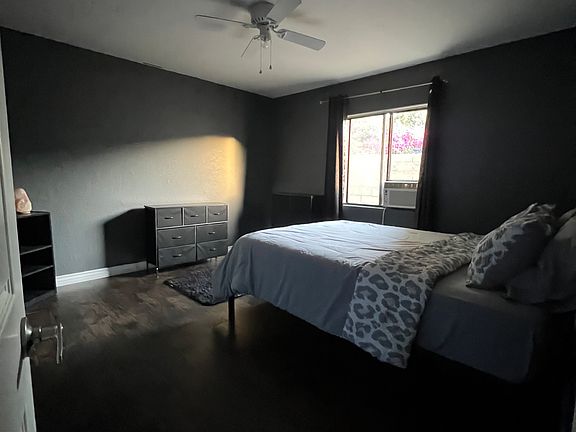 2nd image of 53655 Avenida Villa