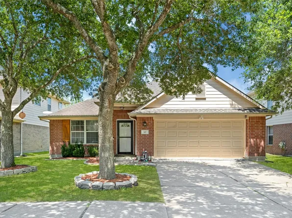 327 Mammoth Springs Ln, Dickinson, TX 77539