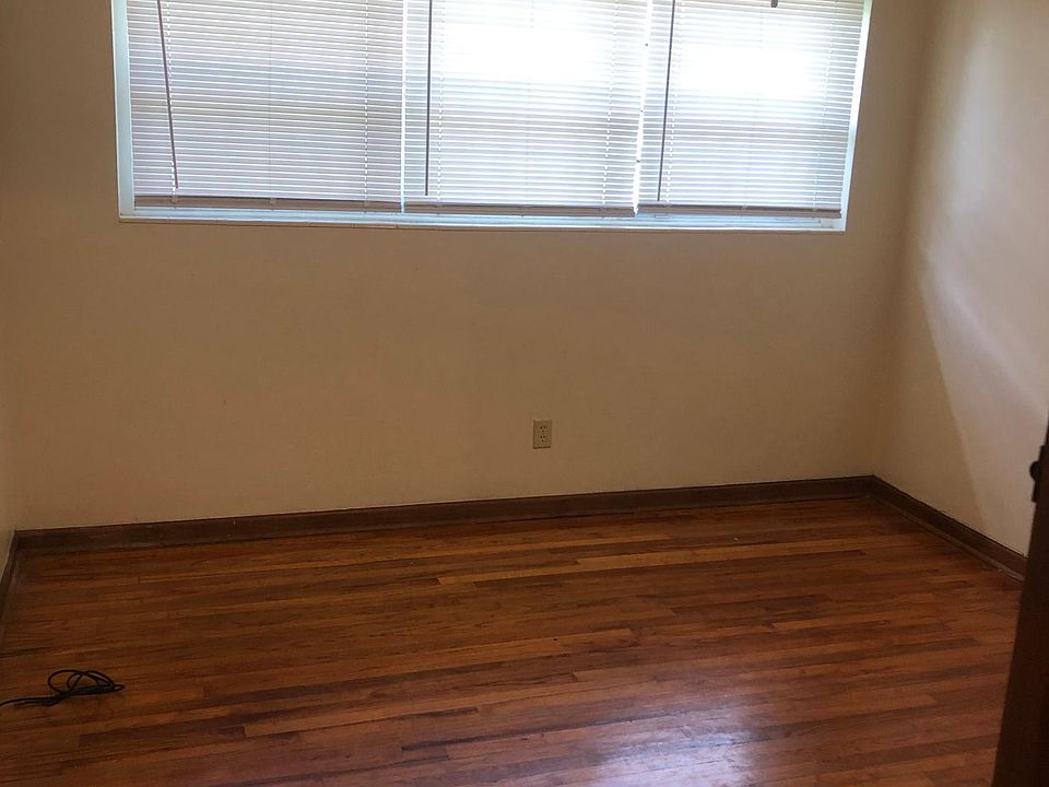 Front bedroom