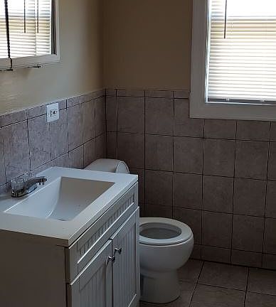 5th image of 9349 S Vernon Ave