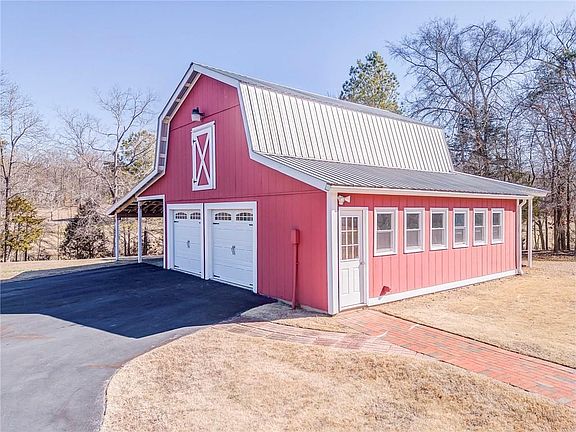 4th image of 887 Big Springs Rd SE