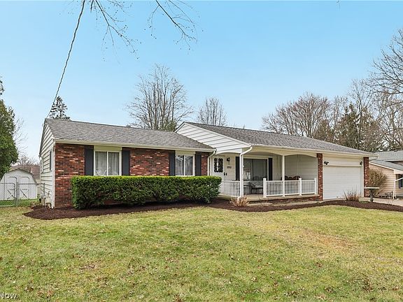 3rd image of 2992 Greenridge Rd