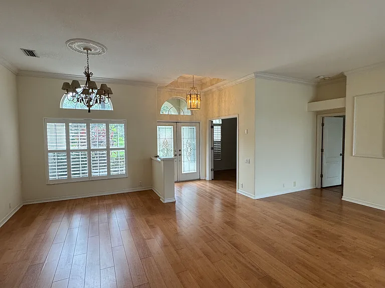 10084 Cherry Hills Avenue Cir — Photo 28