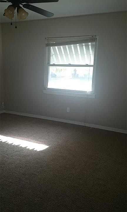 2nd image of 727 Ryan Rd