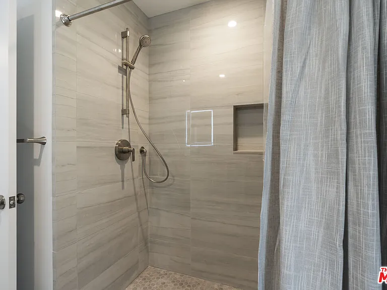3062 Arrowhead Dr — Photo 15