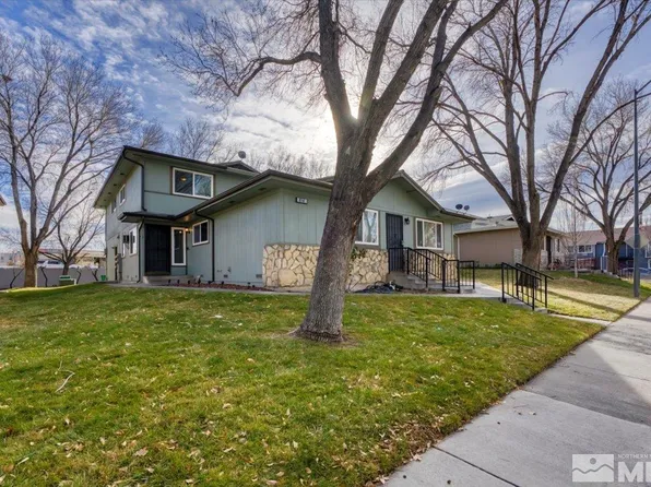 614 Oakwood Dr APT 3, Sparks, NV 89431