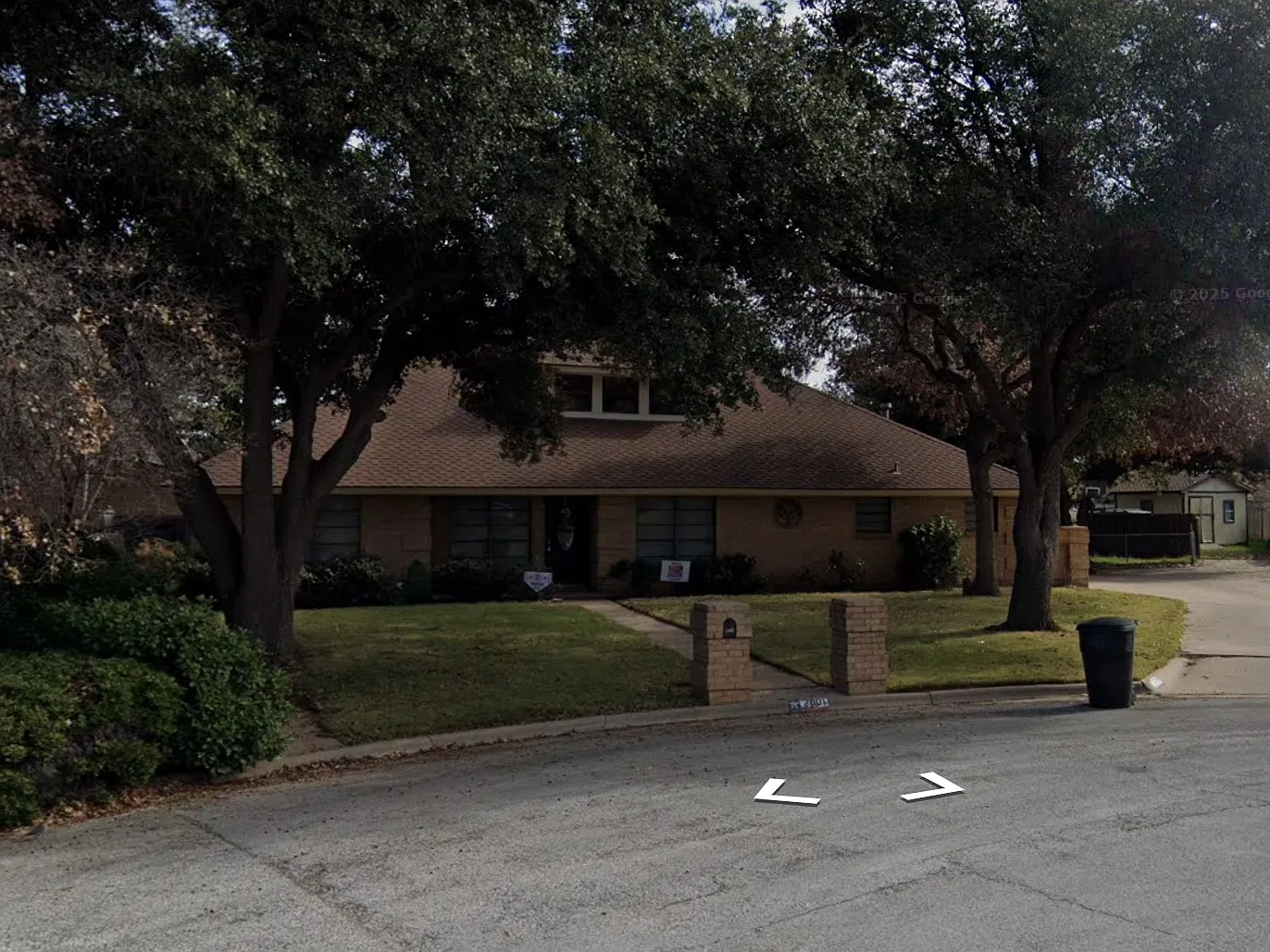 2601 Meadow Lake Dr — Photo 1