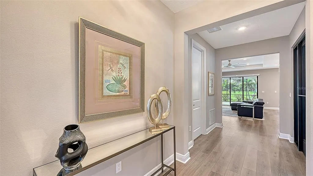 2 bed, 2.0 bath, 1807 sqft, $4,850 — Photo 3