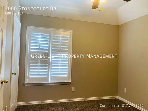 2000 Stonecourt Dr Photo 1
