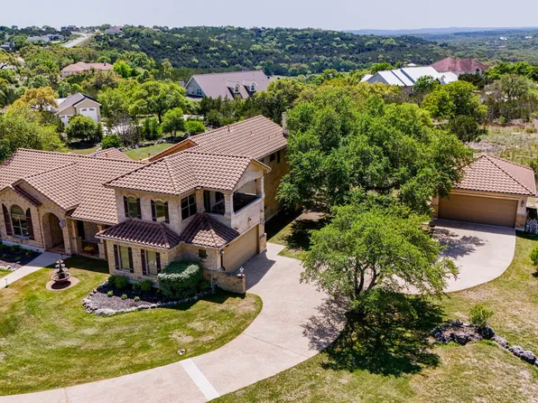 211 Macaw Ln, Spring Branch, TX 78070