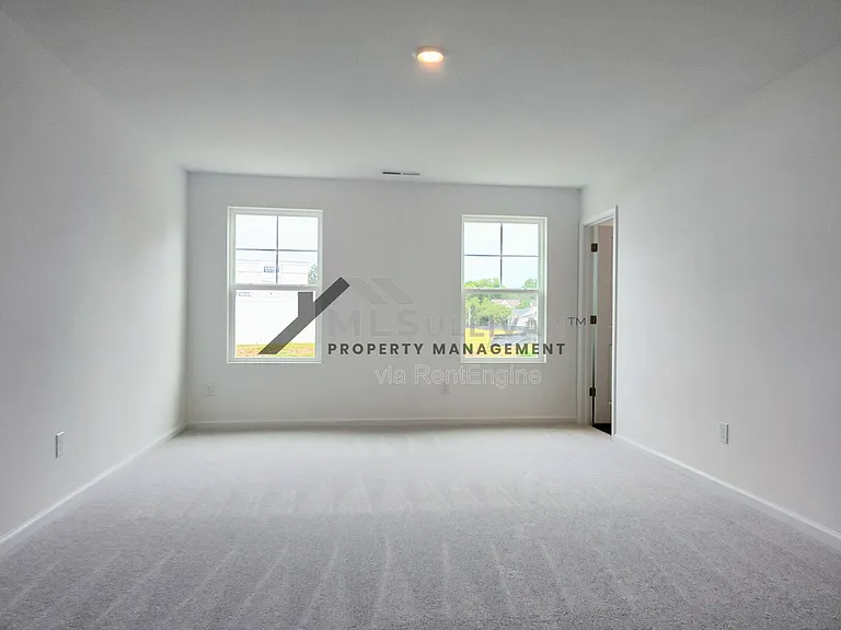 875 Pilot St — Photo 17