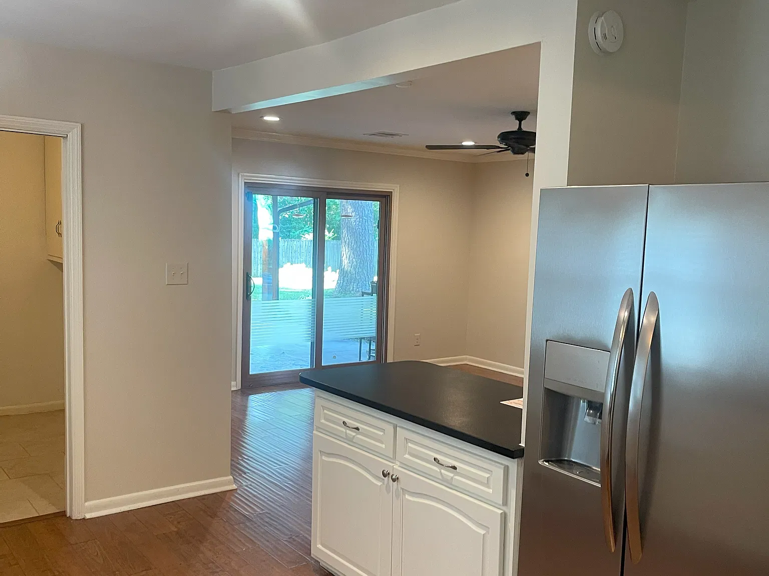4 bed, 2288 sqft, $1,950 — Photo 4