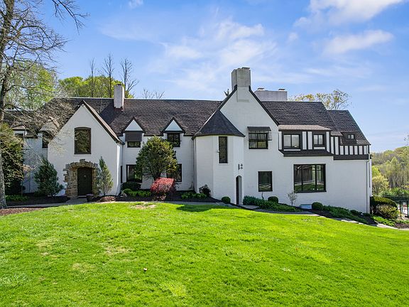 3rd image of 0 N Berkshire Ln