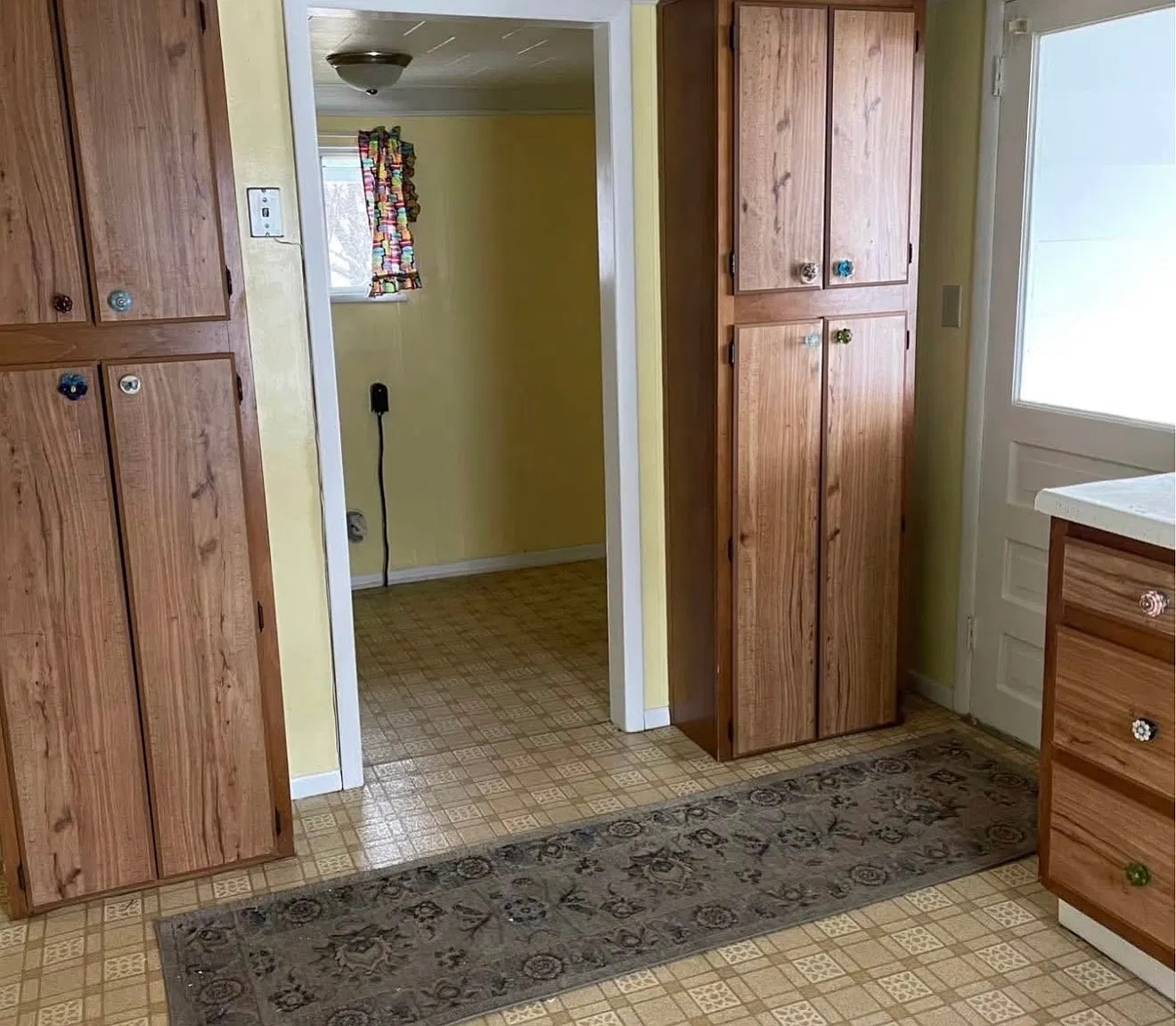 2 bed, 800 sqft, $800 — Photo 3