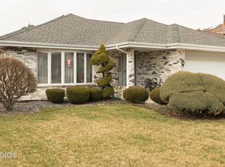 10728 Georgia Ln, Oak Lawn, IL 60453