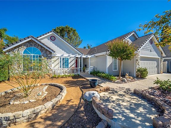 2nd image of 13527 Country Glen Ct