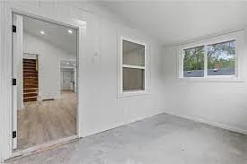 4015 Myrtle Ave — Photo 6