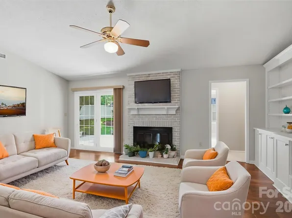 11831 Parks Farm Ln, Charlotte, NC 28277