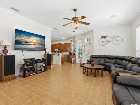 1023 NW Savannah Cir, Lake City, FL 32055