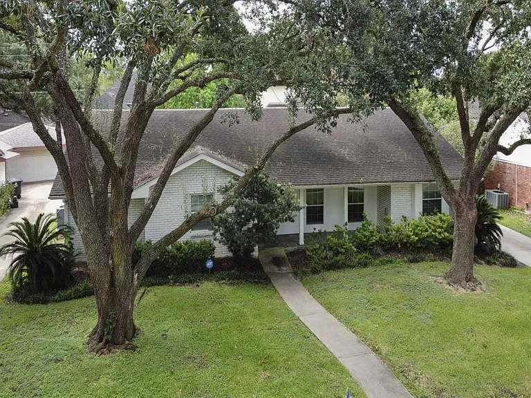 5219 Cheena Dr — Photo 26