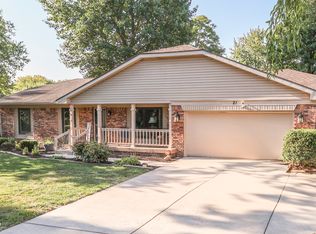 21 Roamin Ct, Greenwood, IN