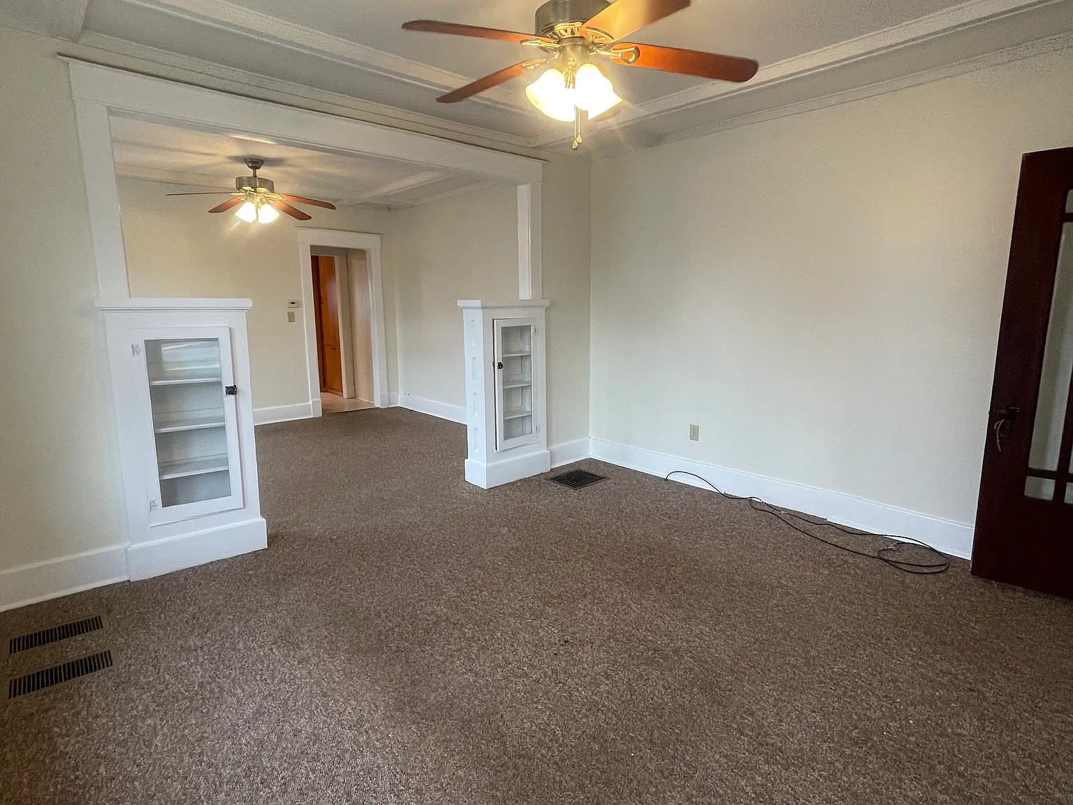 3 bed, 1400 sqft, $1,300 — Photo 3