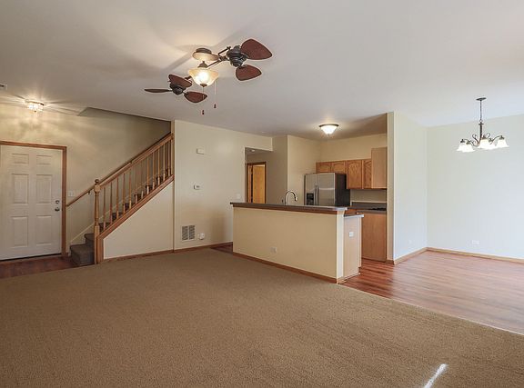 5th image of 4027 Blackstone Dr #4027