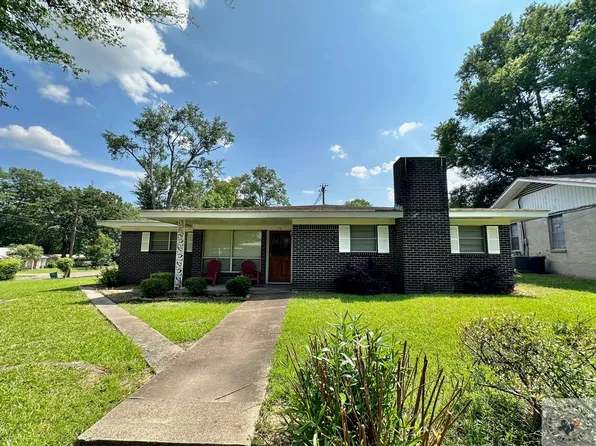 2701 Greenwood Rd, Texarkana, TX 75501