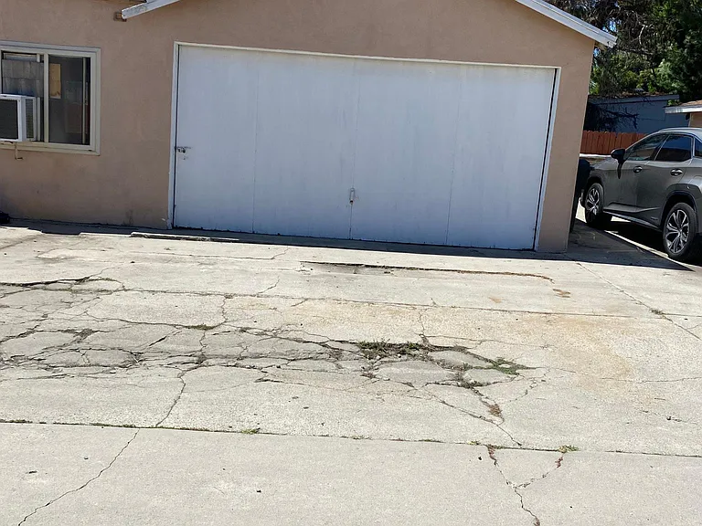 5631 Sprague Ave — Photo 36