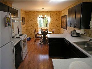 2nd image of 1616 Charlott Ave