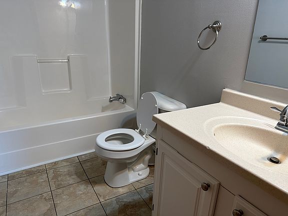 5th image of 487 Spanish Oak Ln #487
