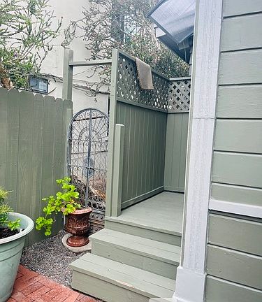 4th image of 533 22nd St
