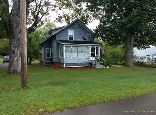 20 Washburn St, Houlton, ME 04730