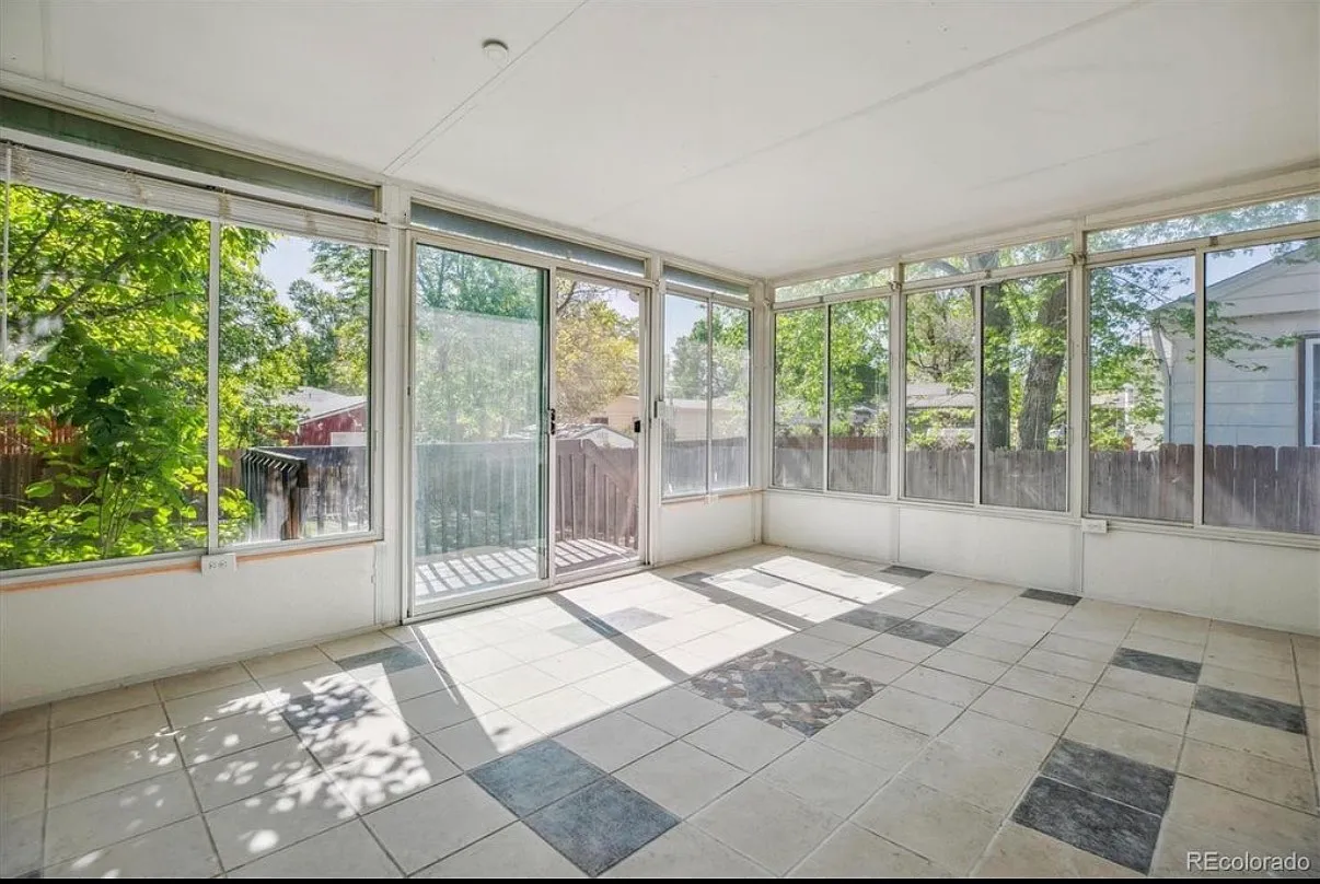 2 bed, 1664 sqft, $2,100 — Photo 2