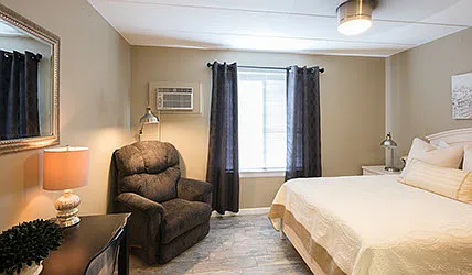 Corporate Manor Apartments — Photo 4
